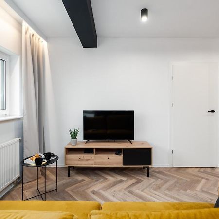 Loft Style Apartment Opienskiego Close To The Zurawiniec Nature Reserve By Noclegi Renters פוזנן מראה חיצוני תמונה