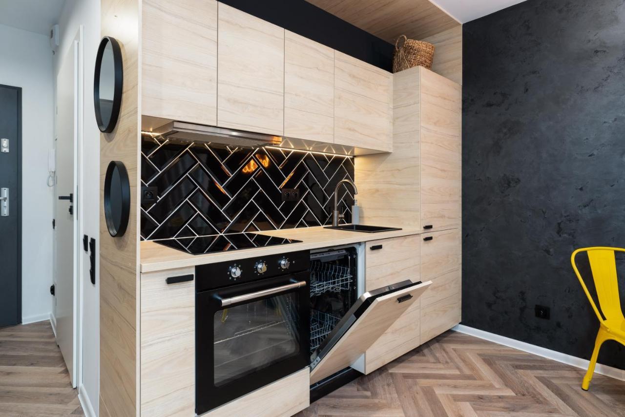 Loft Style Apartment Opienskiego Close To The Zurawiniec Nature Reserve By Noclegi Renters פוזנן מראה חיצוני תמונה